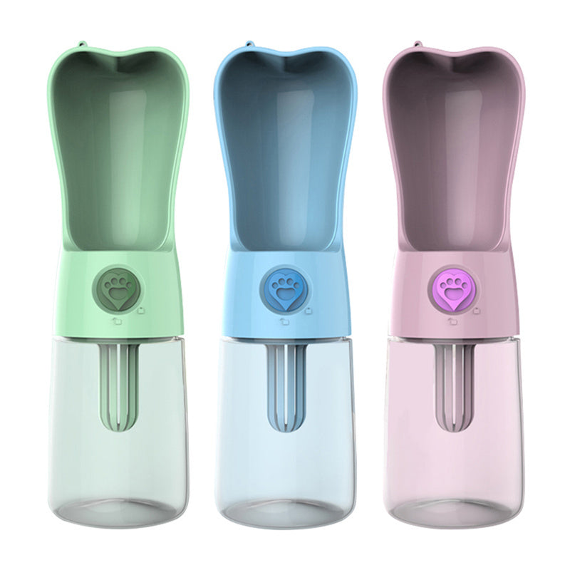 Sip & Go: Handy Travel Bottle for Dogs & Cats